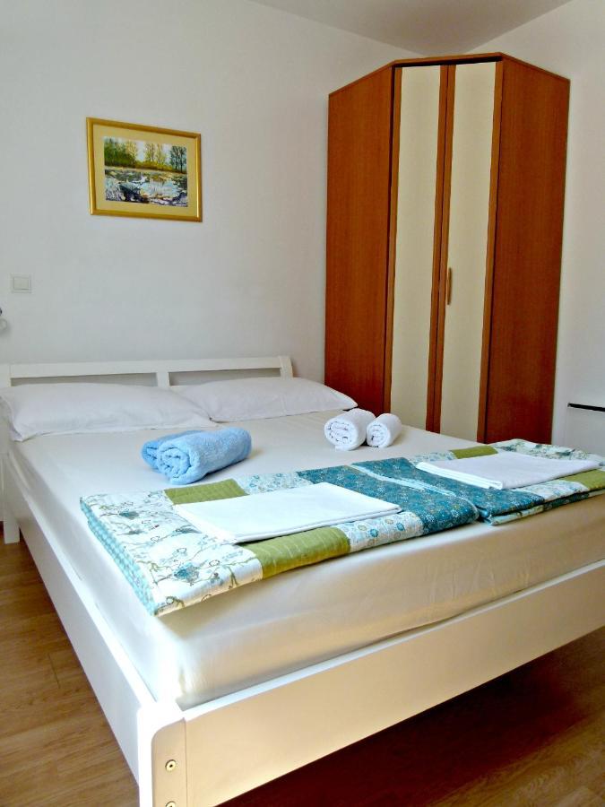 Apartmani Marija Medulin Exterior foto
